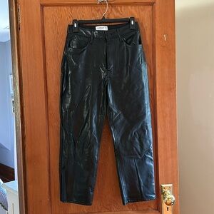 Abercrombie & Fitch - Vegan Leather Ultra High Rise Pants - size 28 short